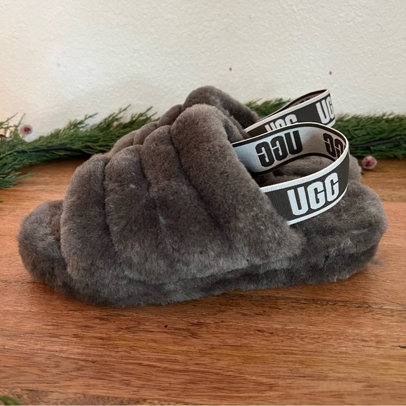 UGG CHARCOAL FLUFF YEAH SLIDE SHEEPSKIN SLIPPER SANDALS, WOMEN US Size 8 - Picture 5 of 16